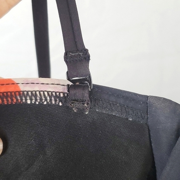 *Set* Trina Turk Seychelles Floral Bandeau Top High-Waisted Bottom Bikini Set - Picture 10 of 14